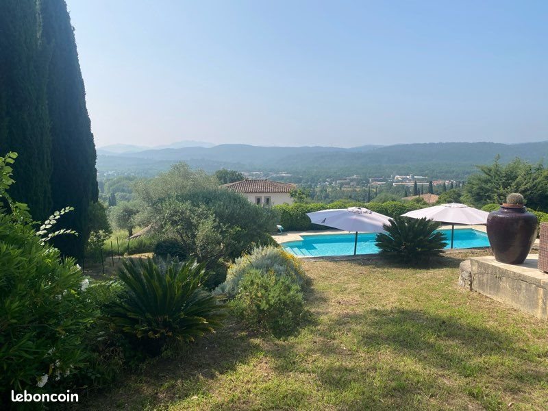 Maison à louer, 150m², Montauroux