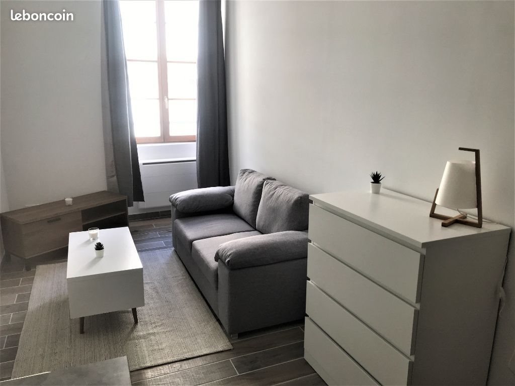 Appartement à louer, 20m², Nîmes