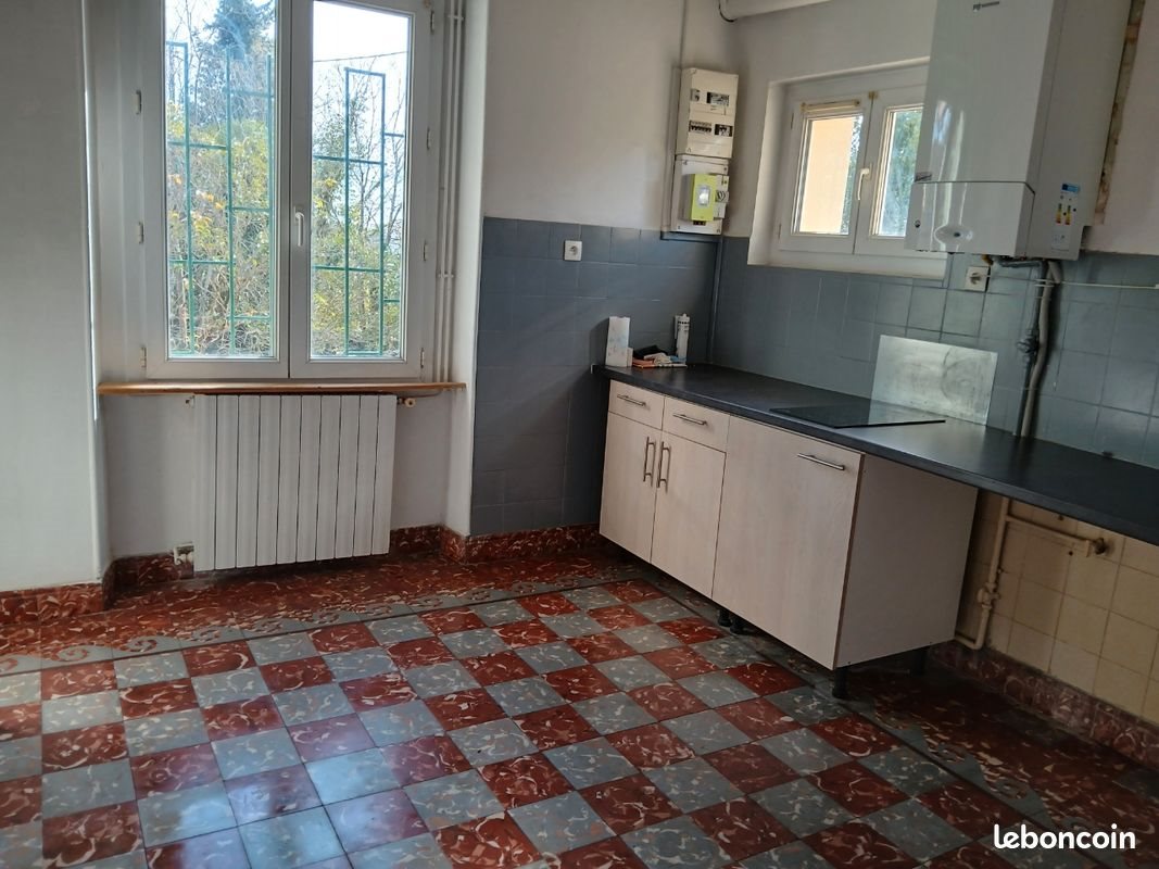 Maison à louer, 80m², Alès