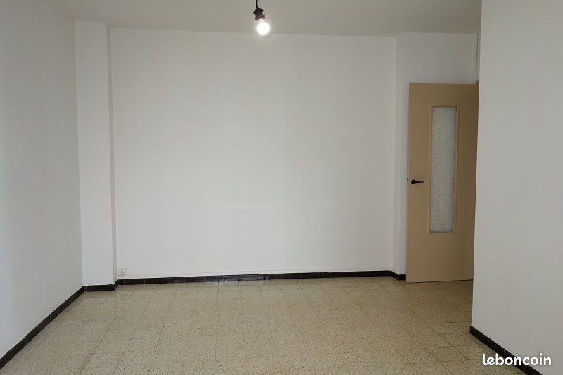 Appartement à louer, 40m², Nîmes