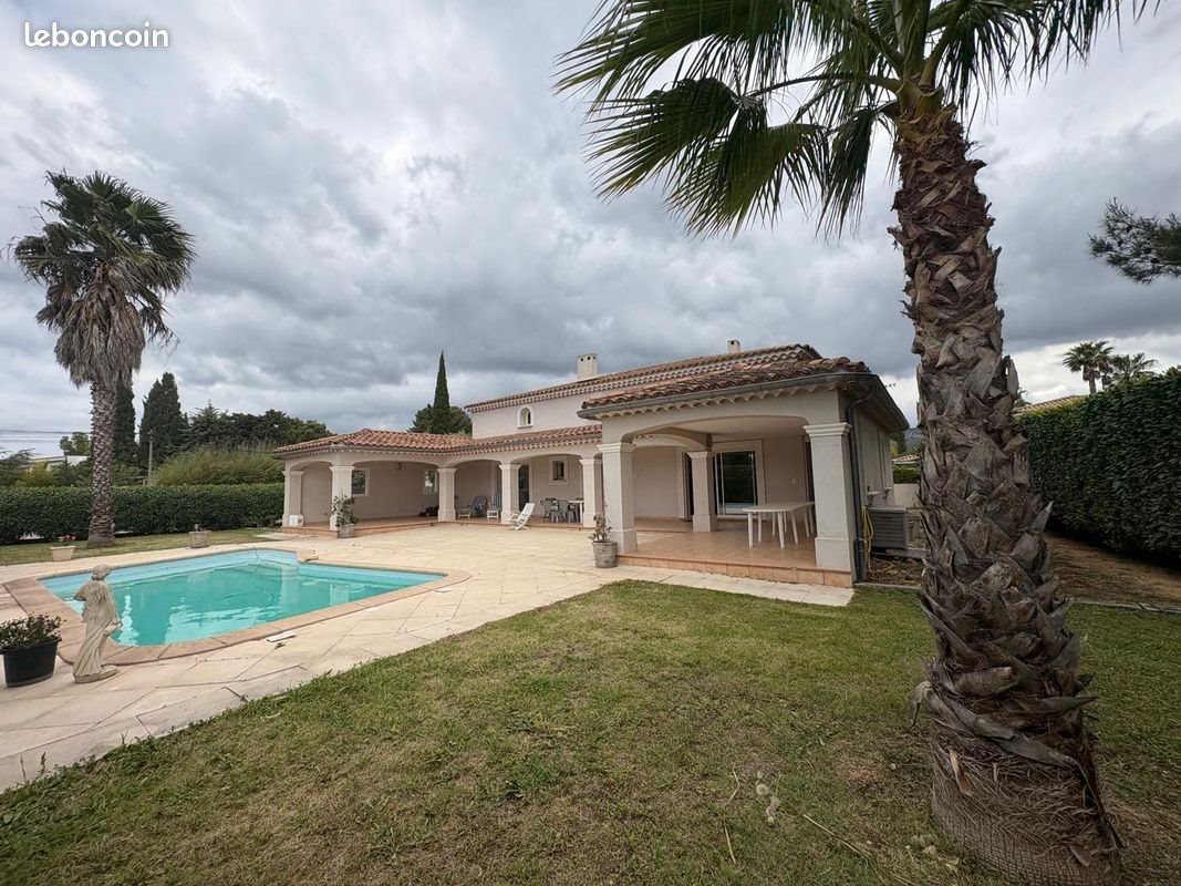 Maison à vendre, 230m², Sanary-sur-Mer