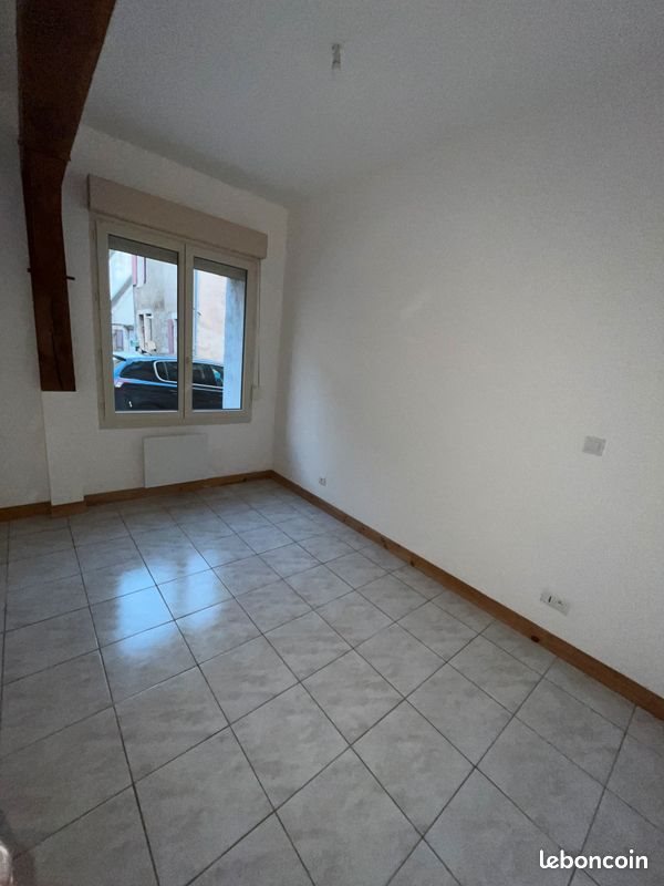 Appartement à louer, 40m², Coulanges-sur-Yonne