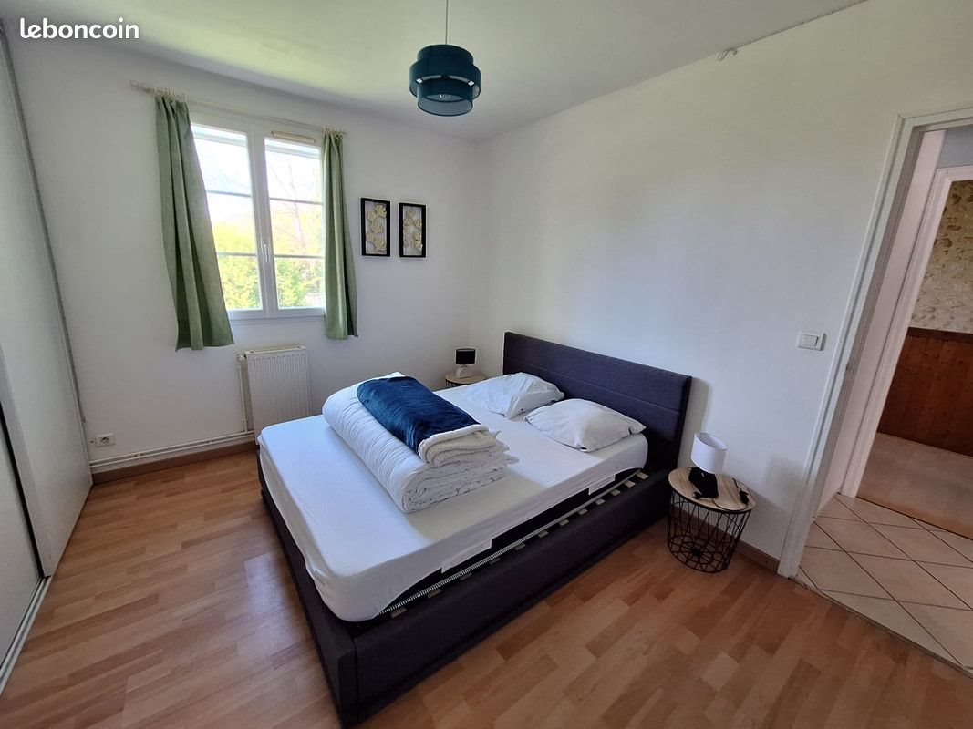 Maison à louer, 120m², Saint-Maigrin