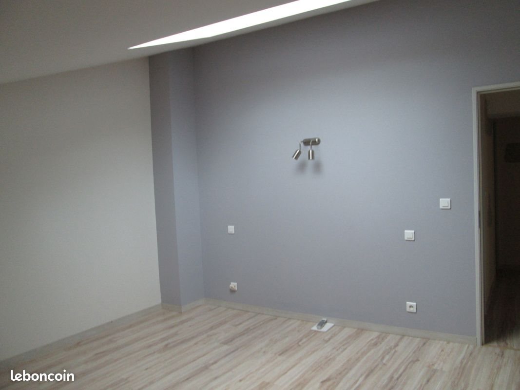 Appartement à louer, 153m², Bellegarde-en-Forez