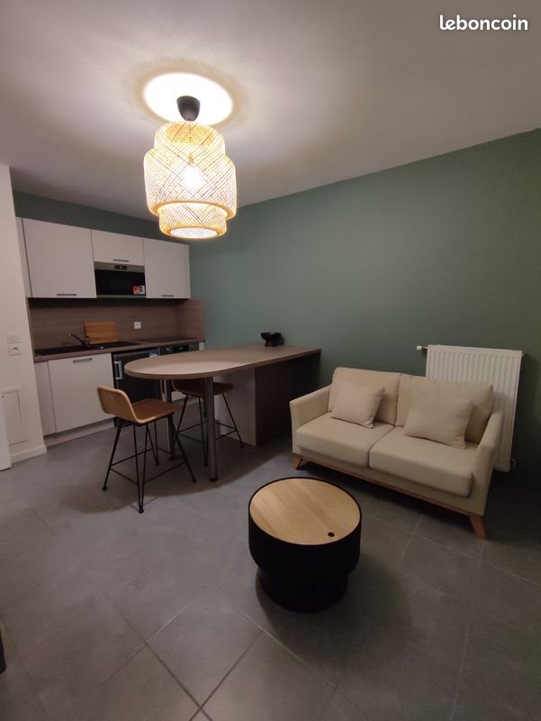 Appartement à louer, 31m², Décines-Charpieu
