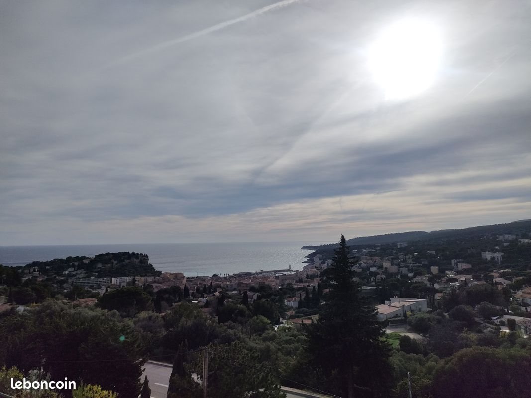 Appartement à louer, 69m², Cassis