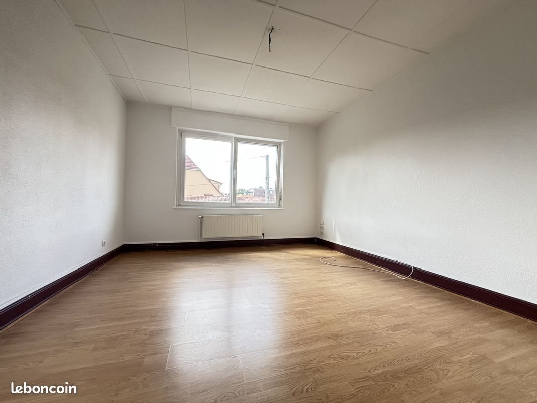 Maison à louer, 136m², Delle