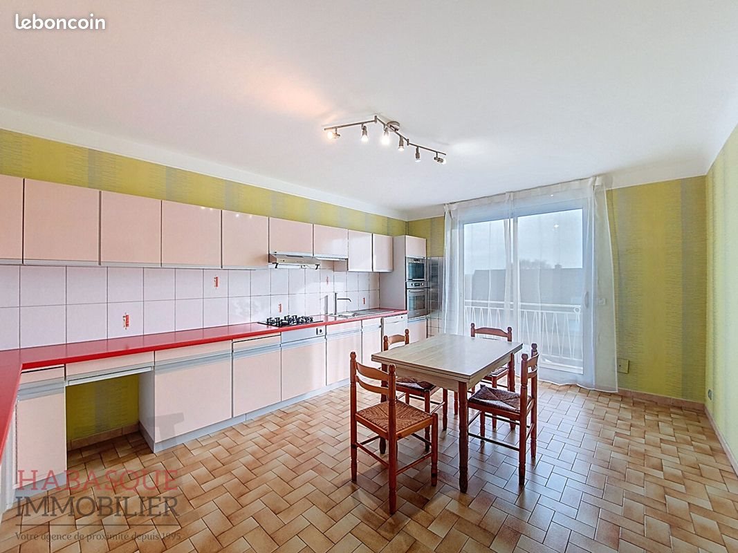 Appartement à louer, 143m², Landerneau