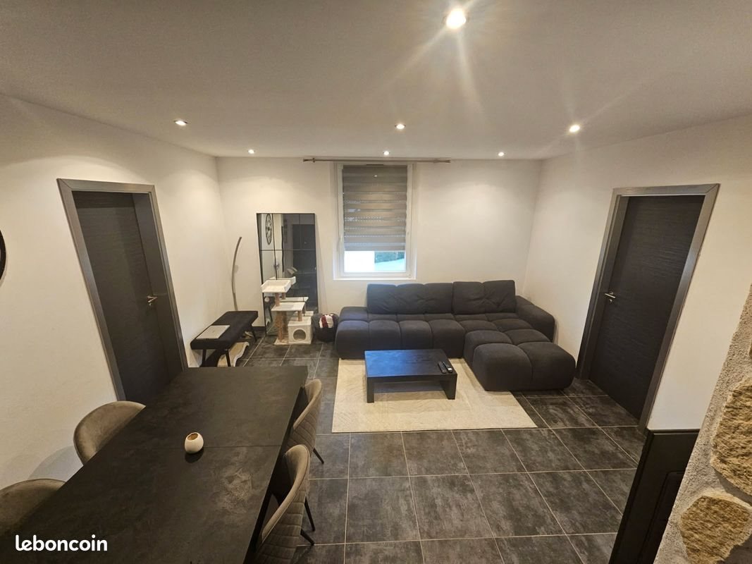 Appartement à louer, 80m², Cravanche