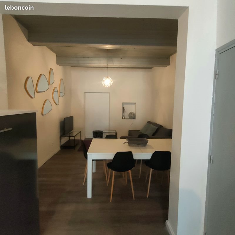 Appartement à louer, 120m², Marsillargues