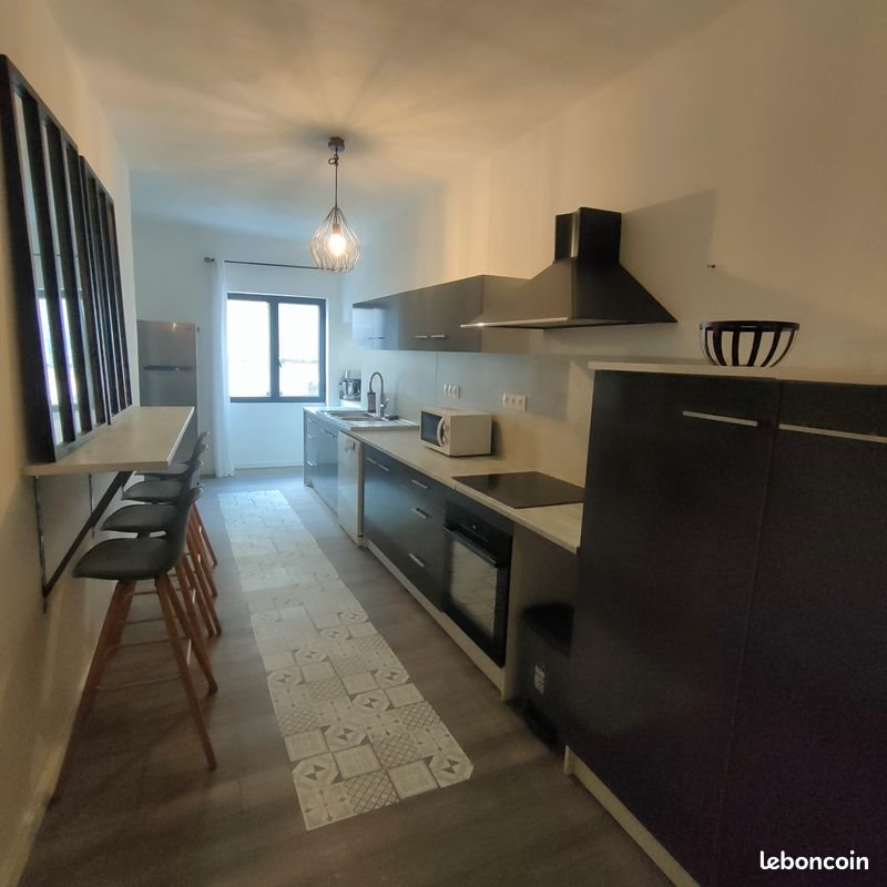 Appartement à louer, 120m², Marsillargues