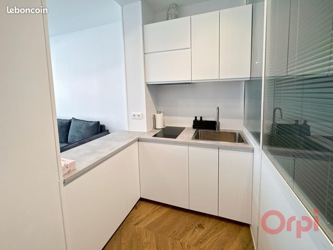 Appartement à louer, 27m², Paris 17ème