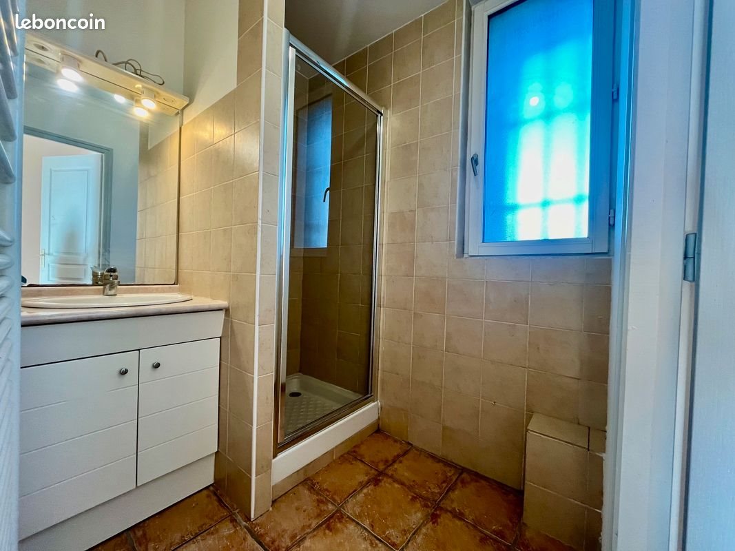 Appartement à louer, 50m², Saint-Zacharie