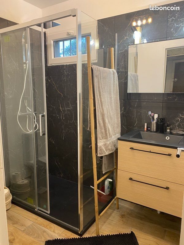 Appartement à louer, 28m², Marseille 8ème