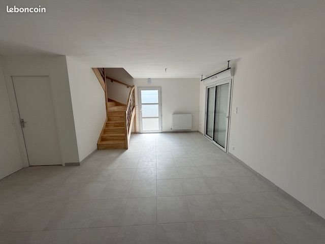 Maison à louer, 82m², Surzur
