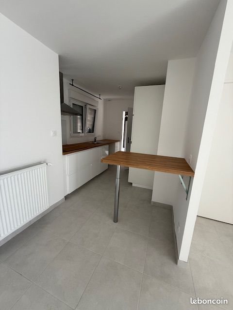 Maison à louer, 82m², Surzur
