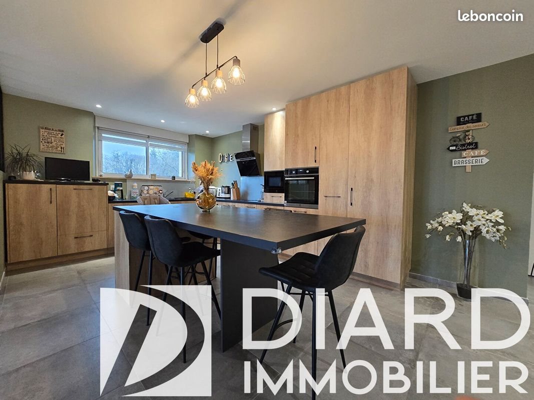 Maison à vendre, 220m², Montreuil-des-Landes