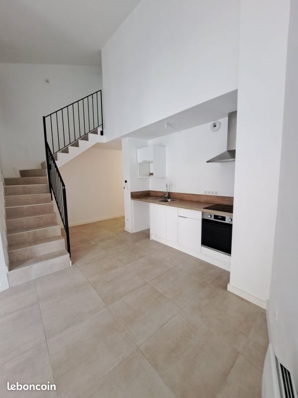 Appartement à louer, 56m², Roquevaire