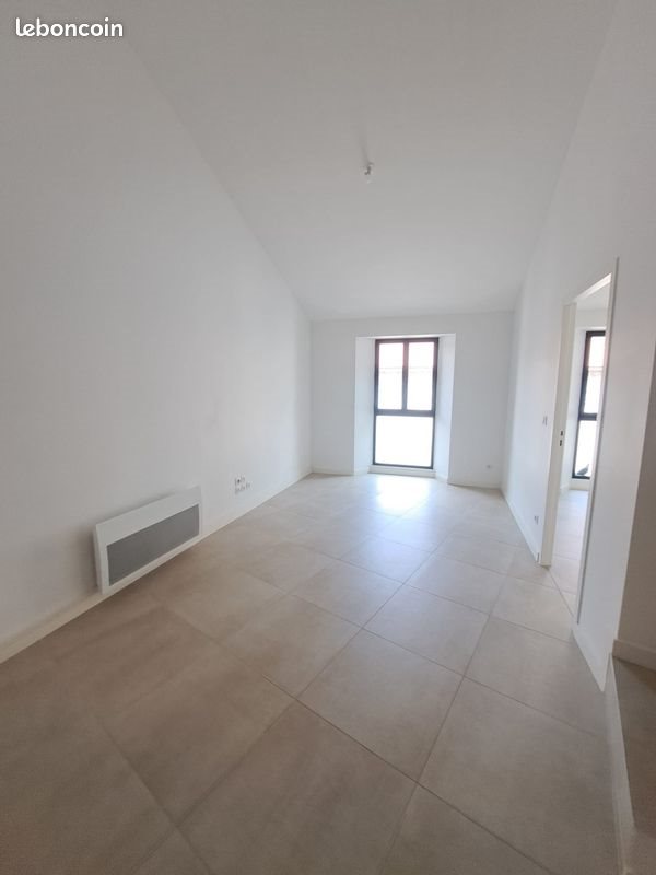 Appartement à louer, 56m², Roquevaire