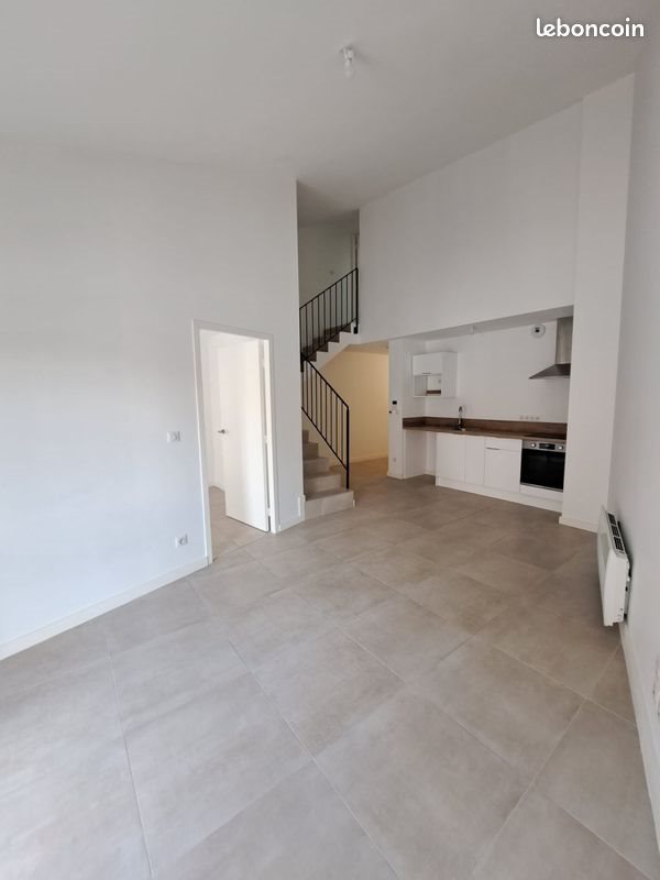 Appartement à louer, 56m², Roquevaire