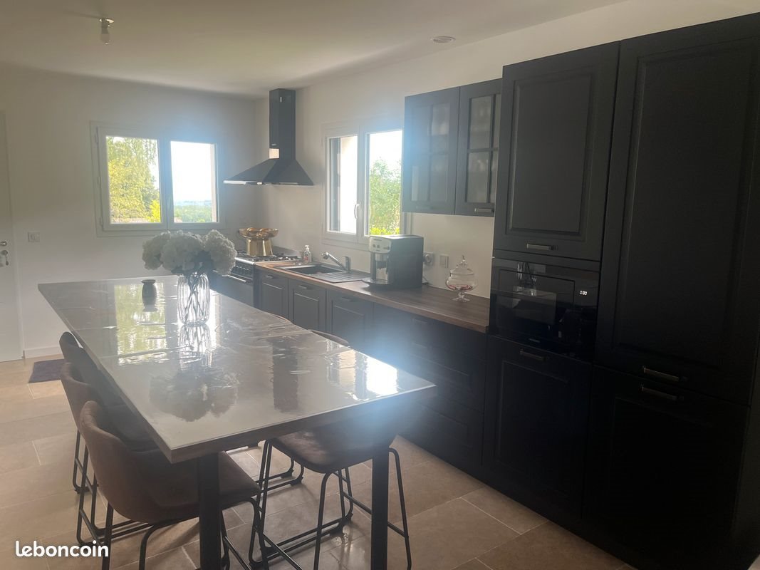 Maison à louer, 140m², Péron