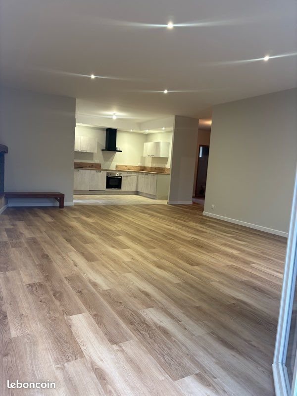 Maison à louer, 120m², Saint-Pierre-de-Rivière