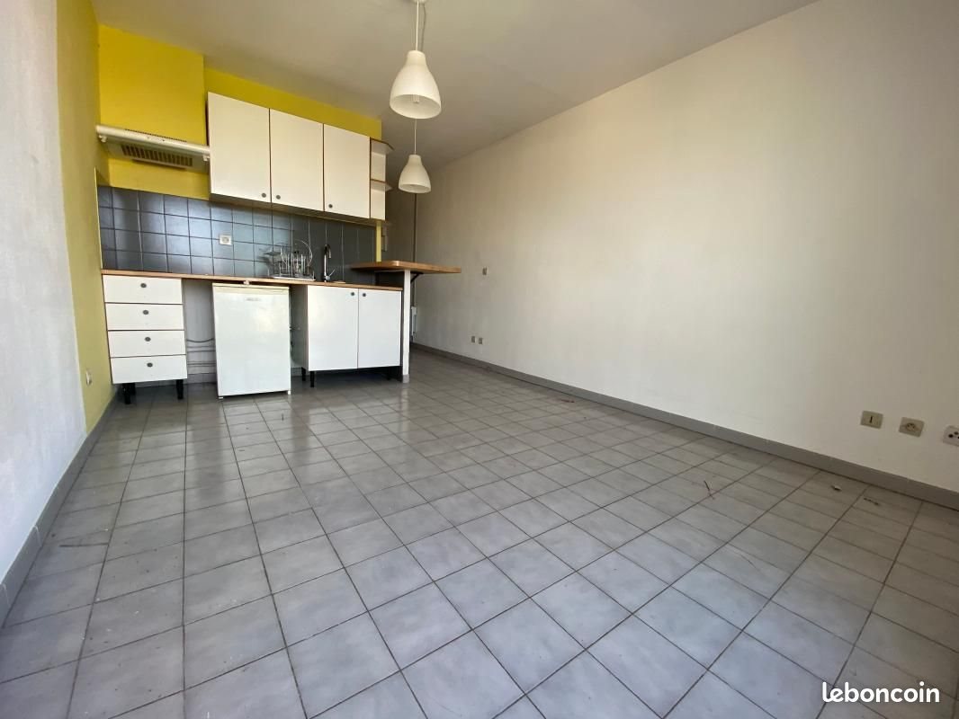 Appartement à louer, 26m², Lunel