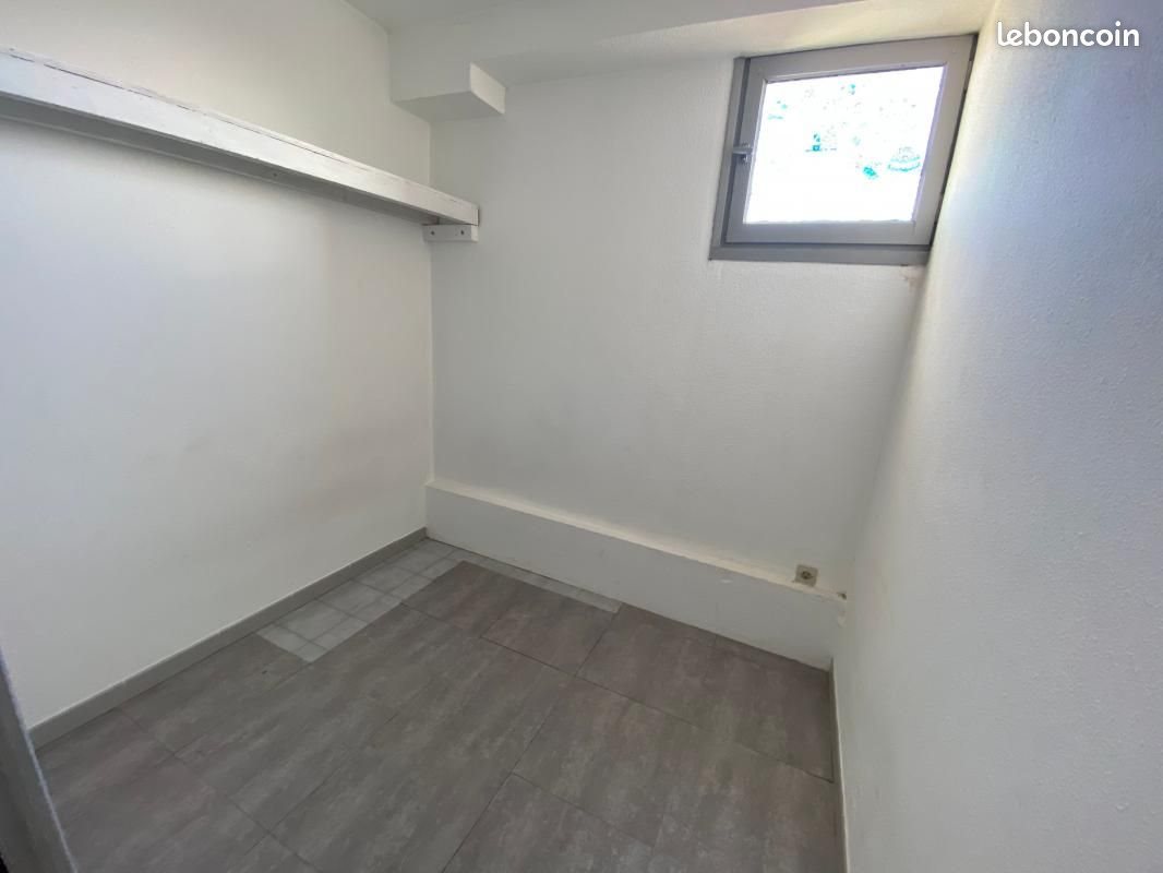 Appartement à louer, 26m², Lunel