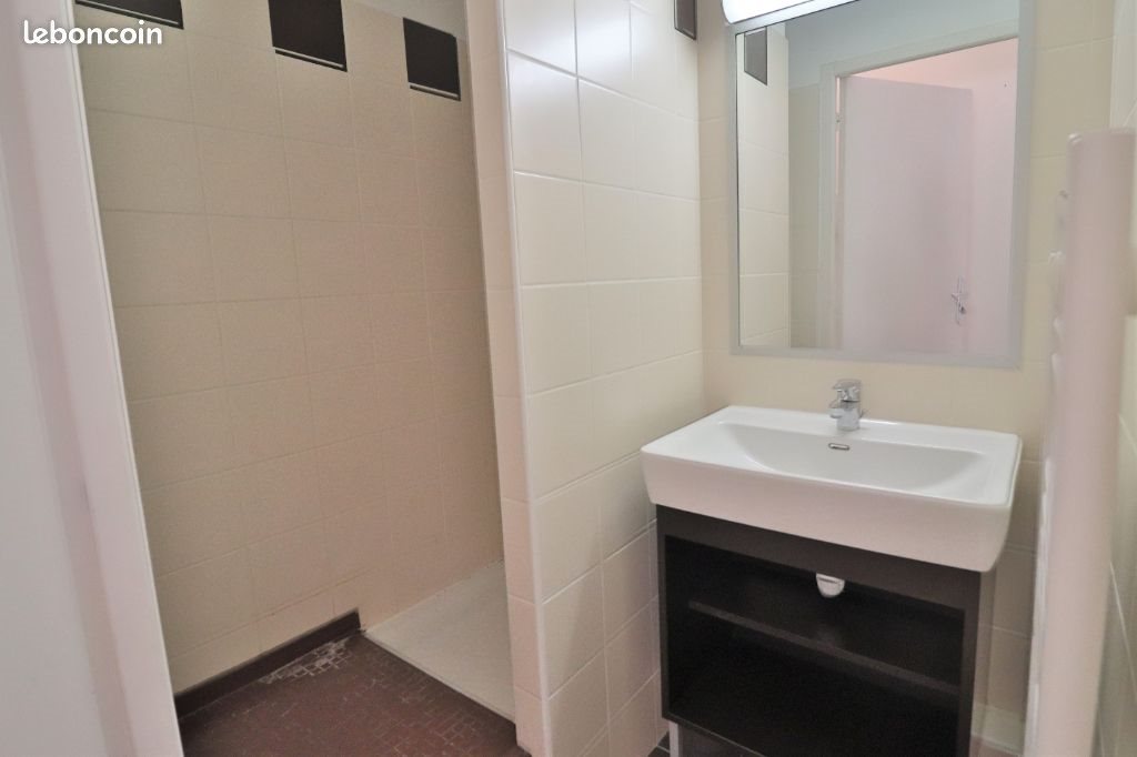 Appartement à louer, 28m², Marseille 2ème