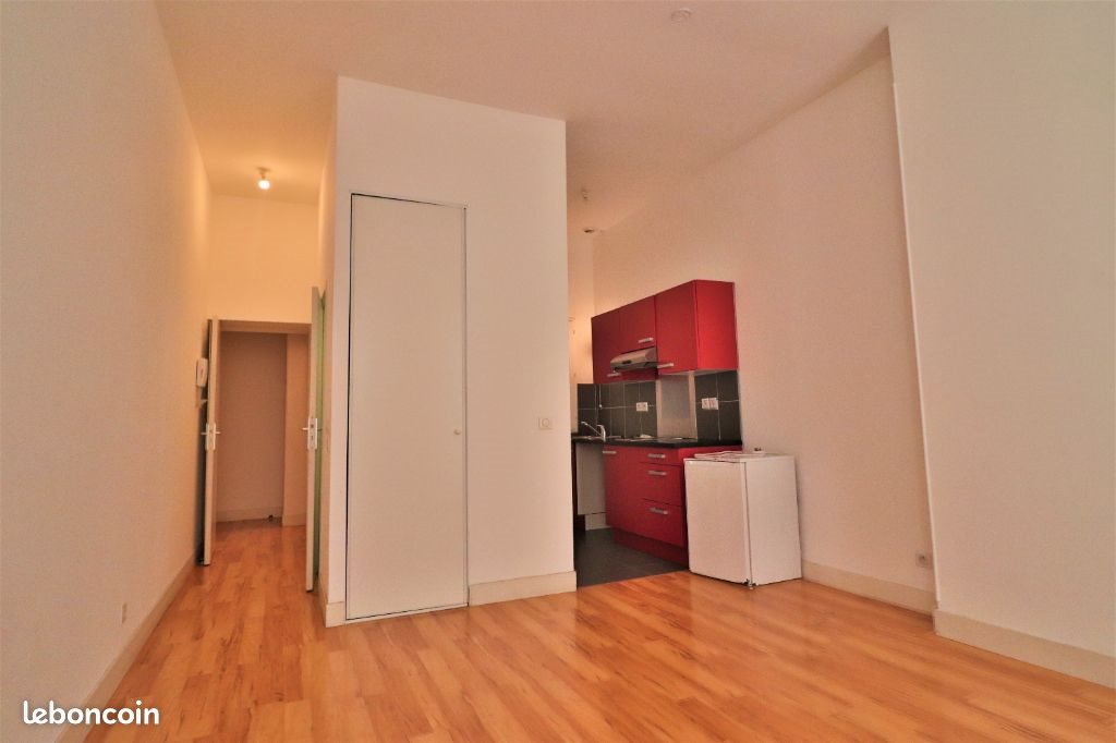 Appartement à louer, 28m², Marseille 2ème