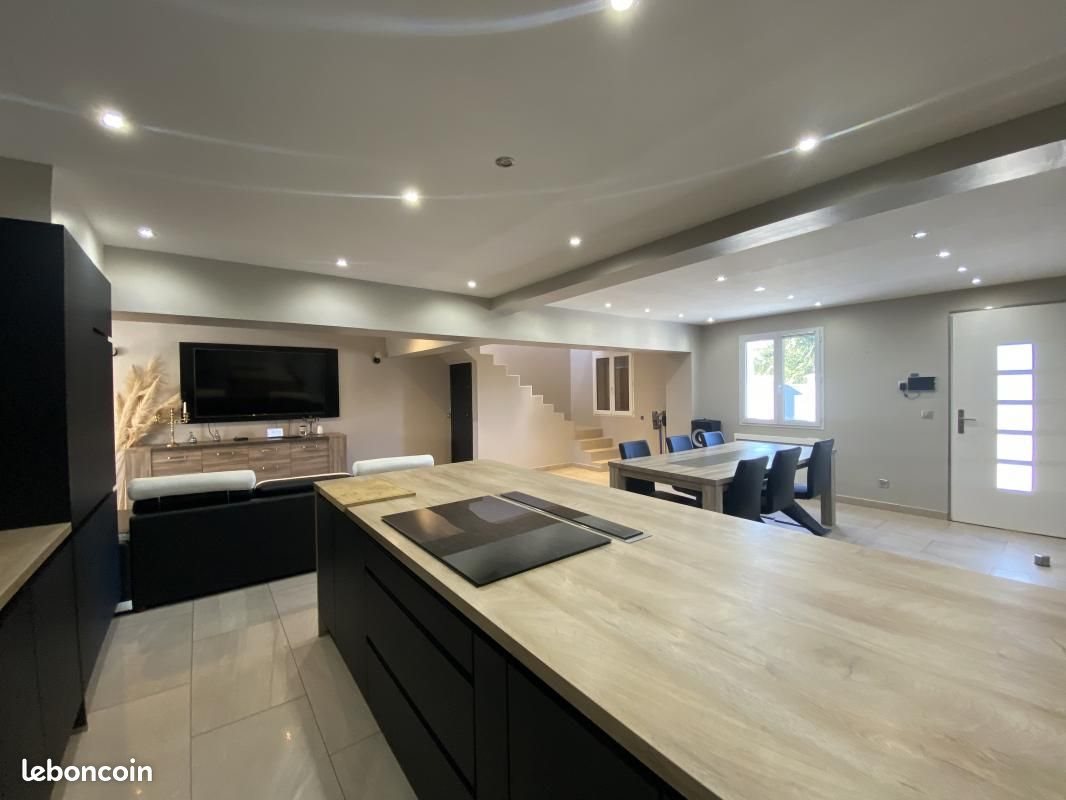 Maison à louer, 162m², Limetz-Villez