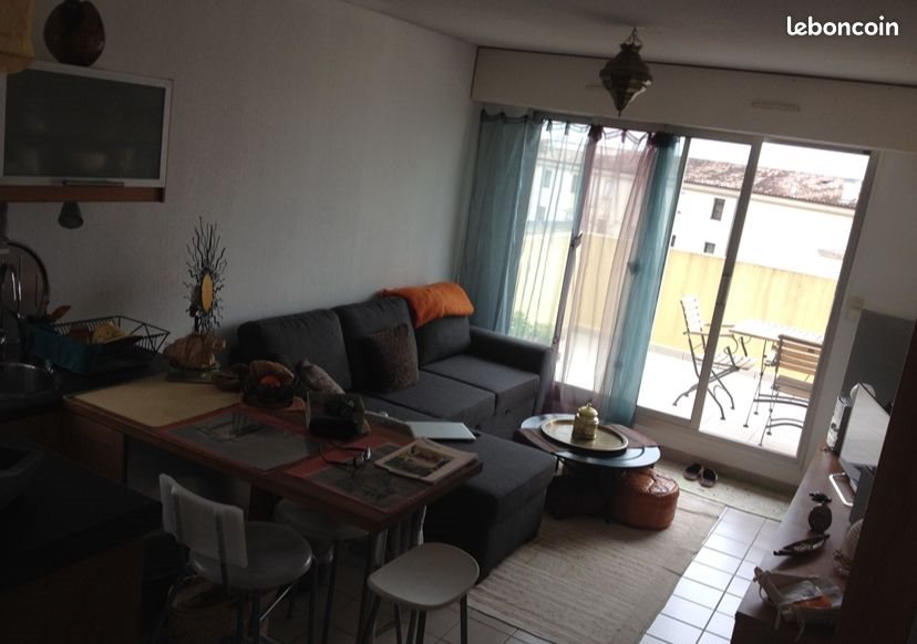 Appartement à louer, 47m², Nîmes