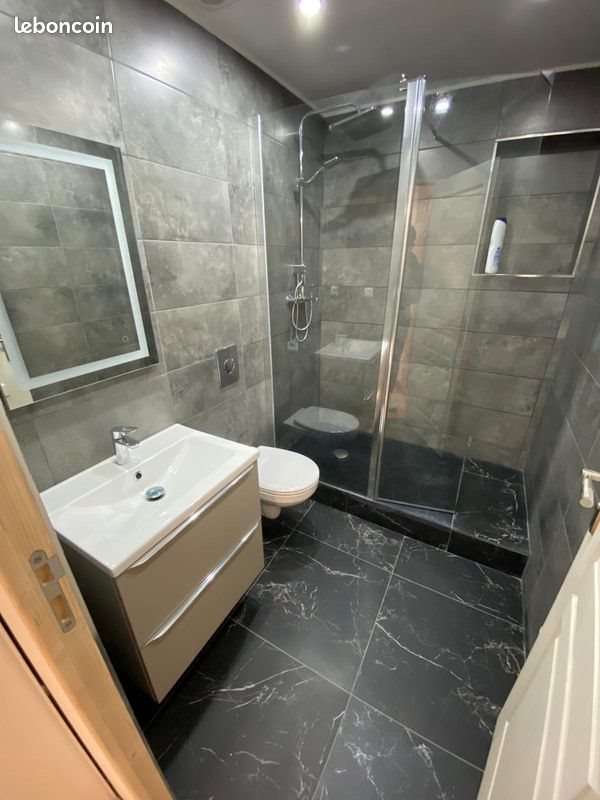 Appartement à louer, 37m², Nîmes