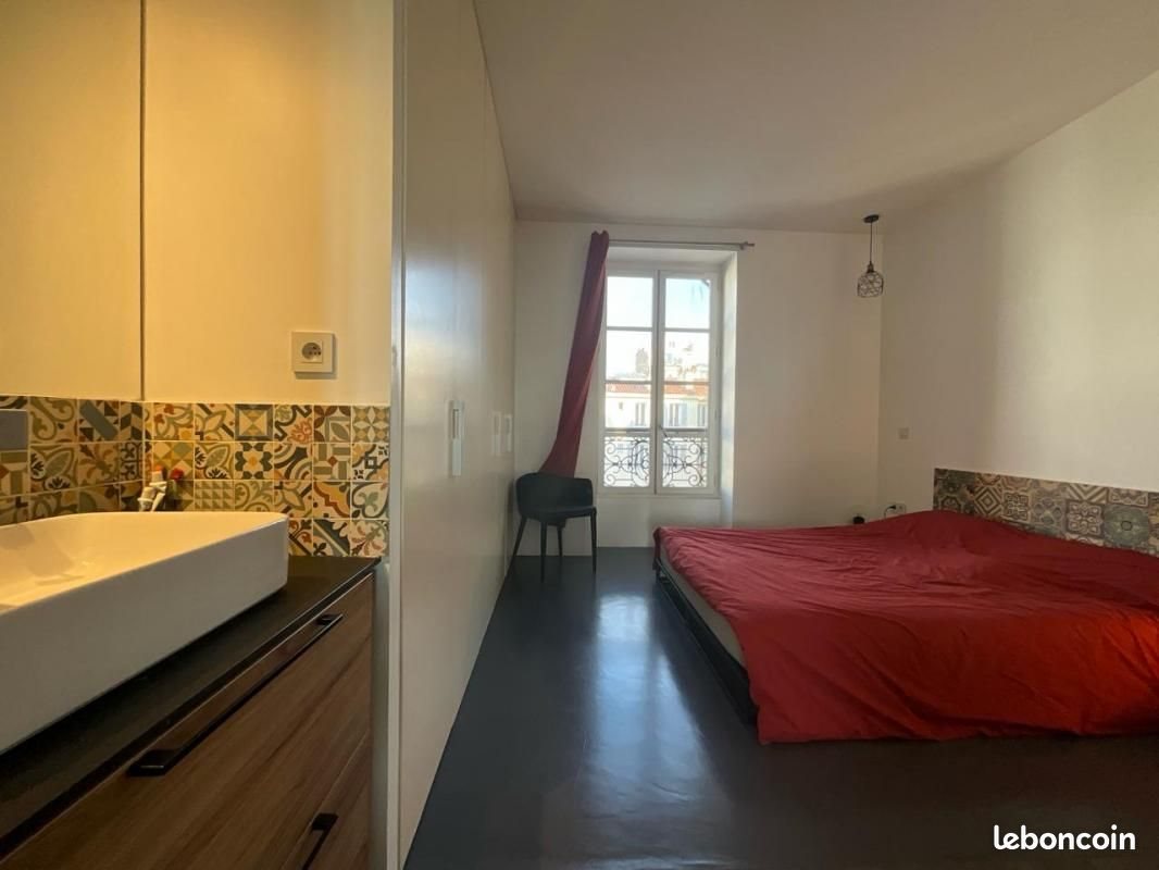 Appartement à louer, 75m², Marseille 2ème