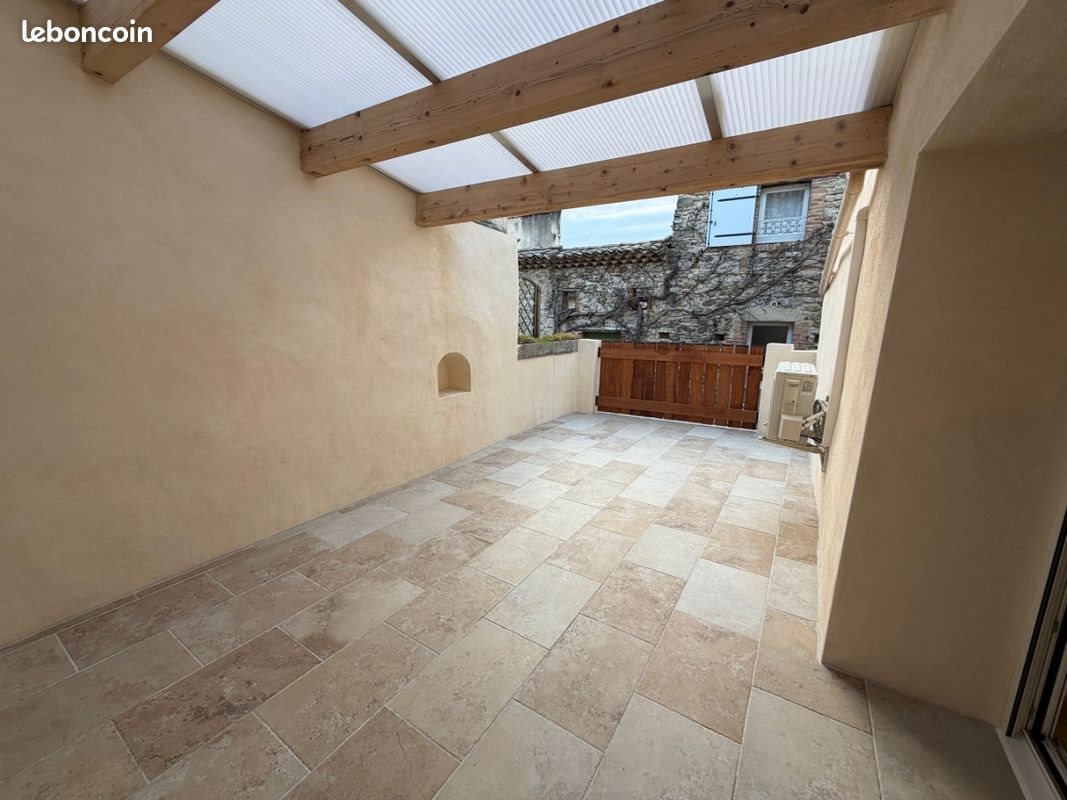 Appartement à louer, 70m², Espeluche