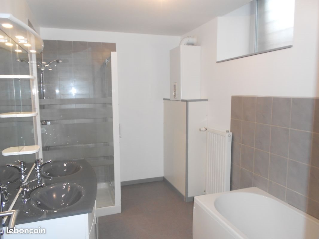 Appartement à louer, 101m², Lure