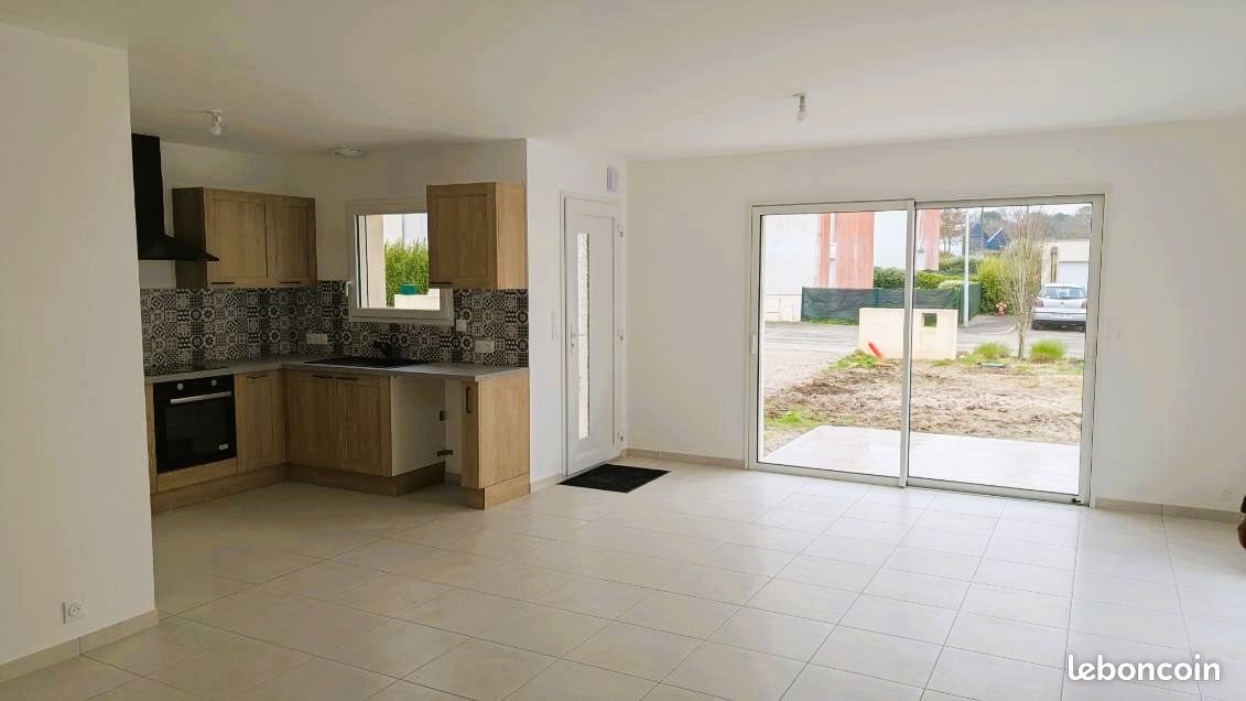 Maison à louer, 87m², Plouigneau