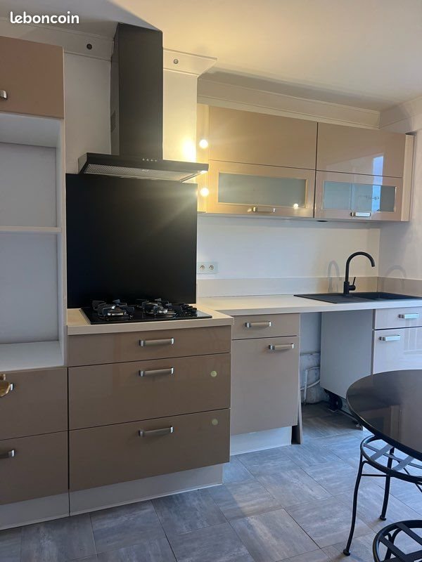 Appartement à louer, 66m², Toulon