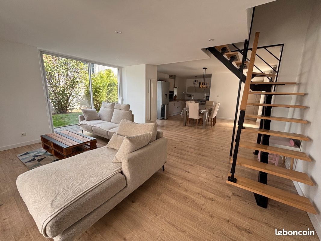 Maison à louer, 98m², Tassin-la-Demi-Lune