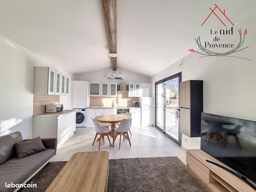 Maison à louer, 37m², Pernes-les-Fontaines