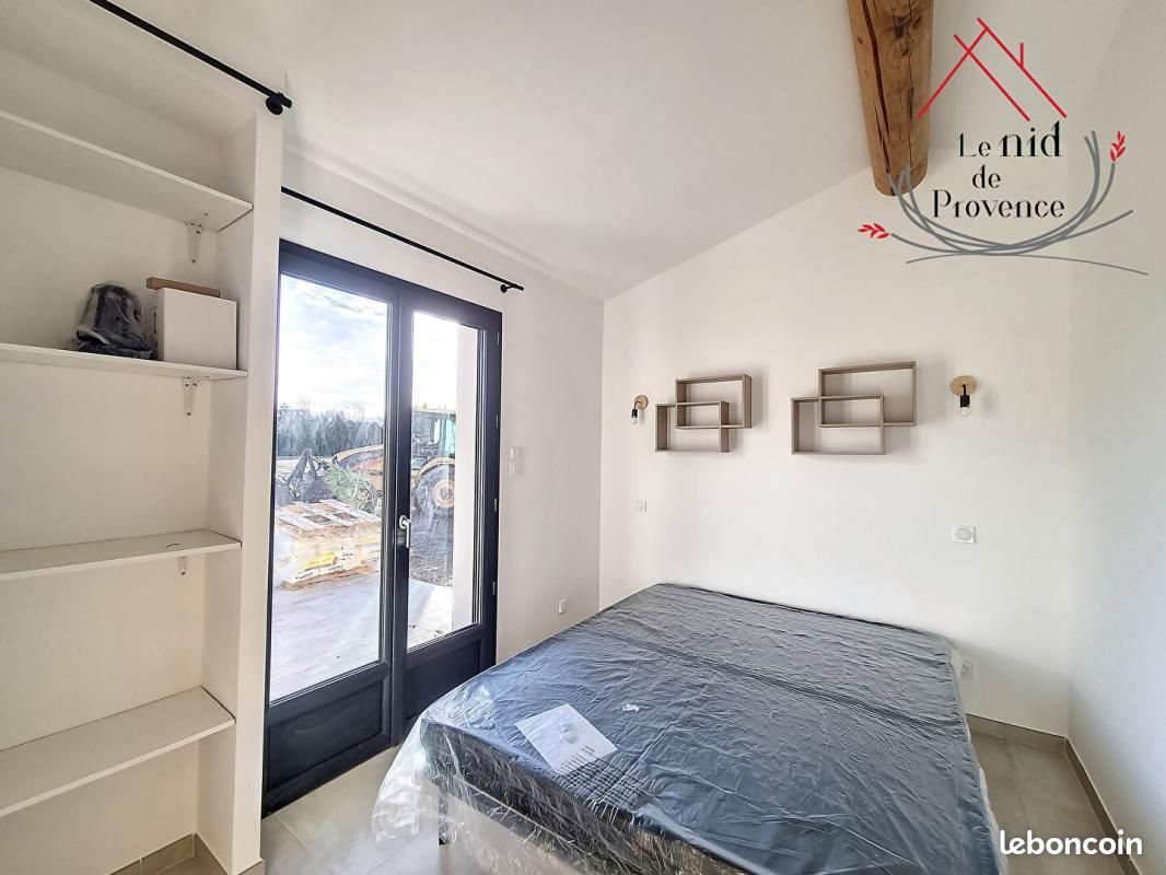 Maison à louer, 37m², Pernes-les-Fontaines