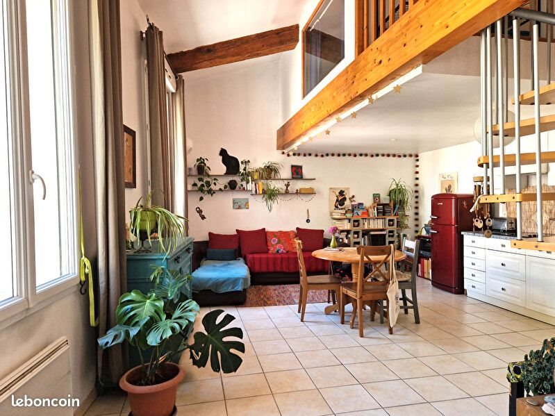 Appartement à louer, 76m², Saint-Martin-de-Londres