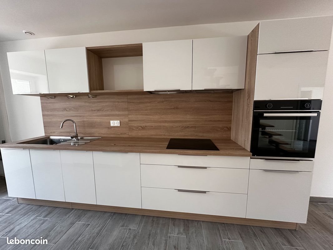 Maison à louer, 75m², Janneyrias