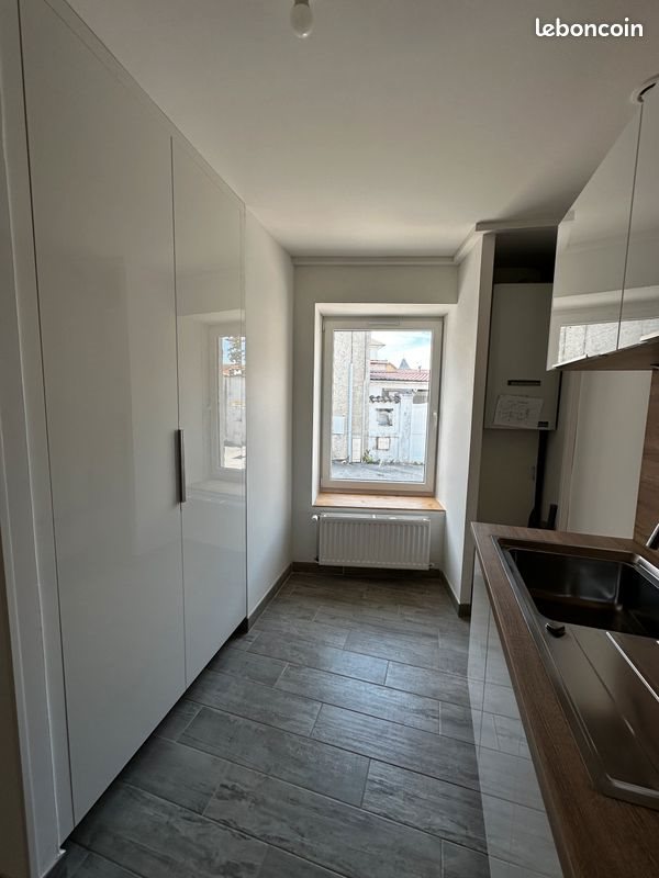 Maison à louer, 75m², Janneyrias