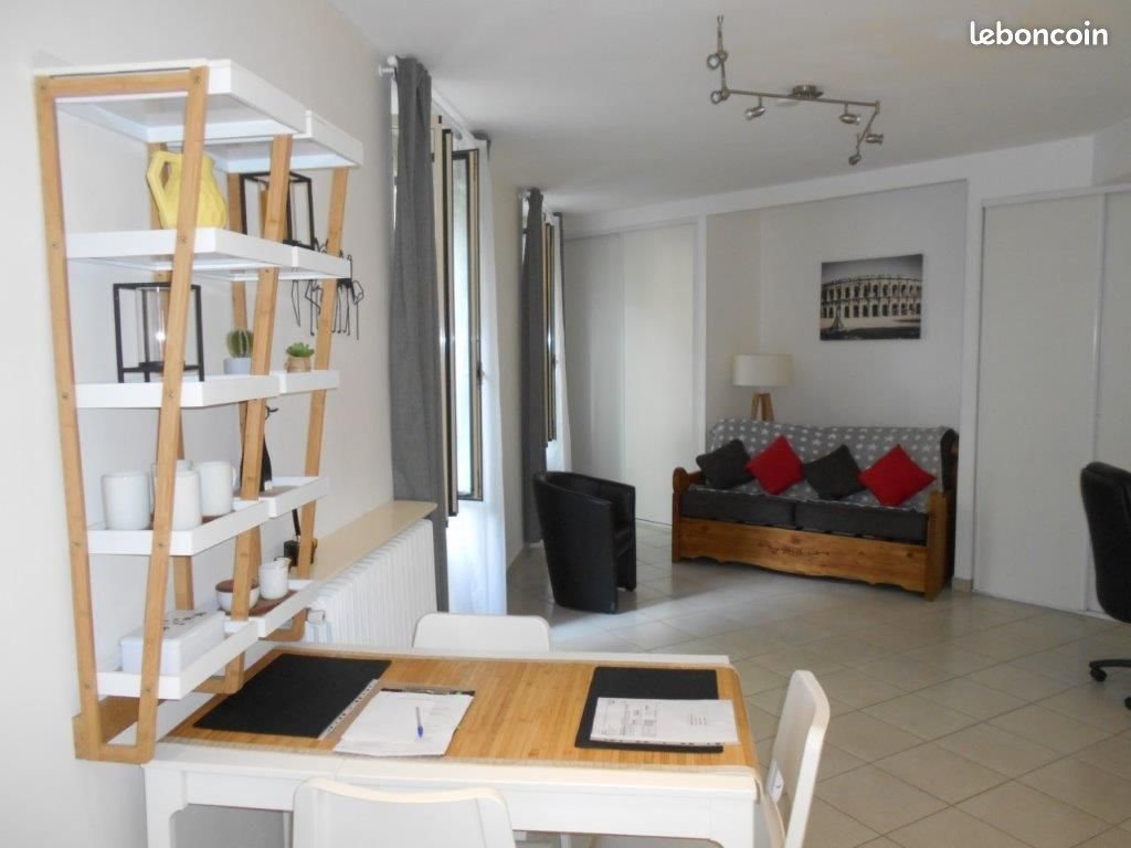Appartement à louer, 39m², Nîmes
