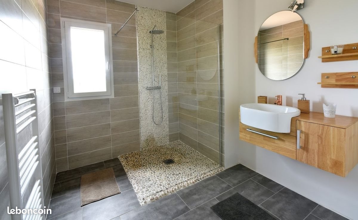 Maison à louer, 60m², Avy