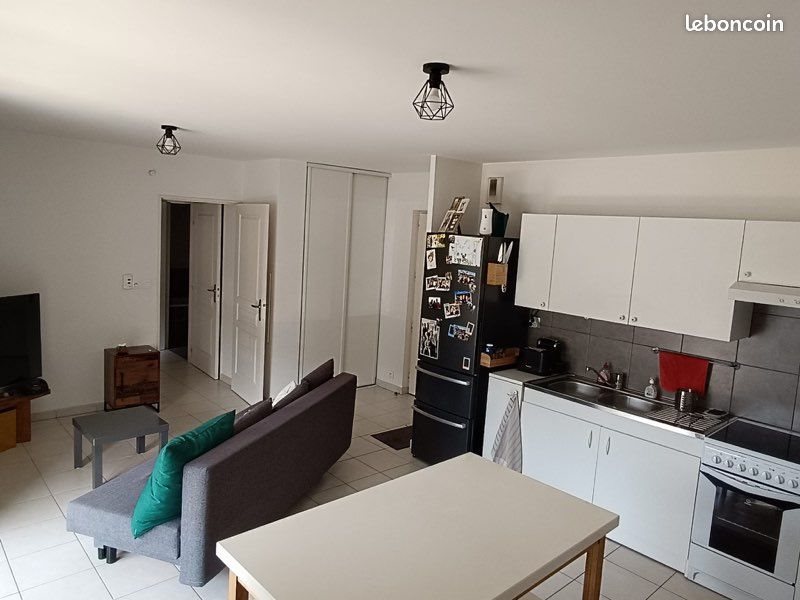 Appartement à louer, 44m², Velaux
