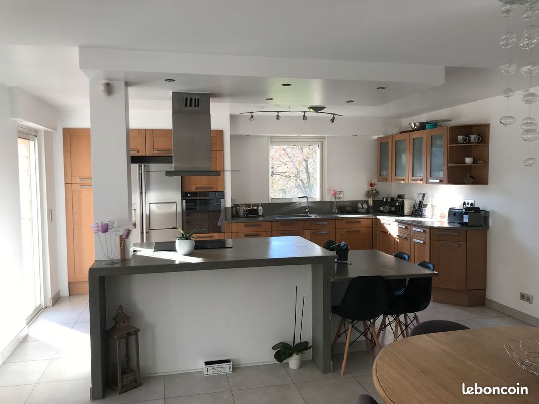 Maison à louer, 150m², La Colle-sur-Loup