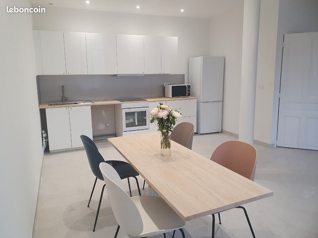 Maison à louer, 120m², Nîmes