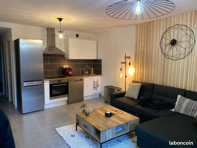 Appartement à louer, 50m², Saint-Laurent-d'Aigouze